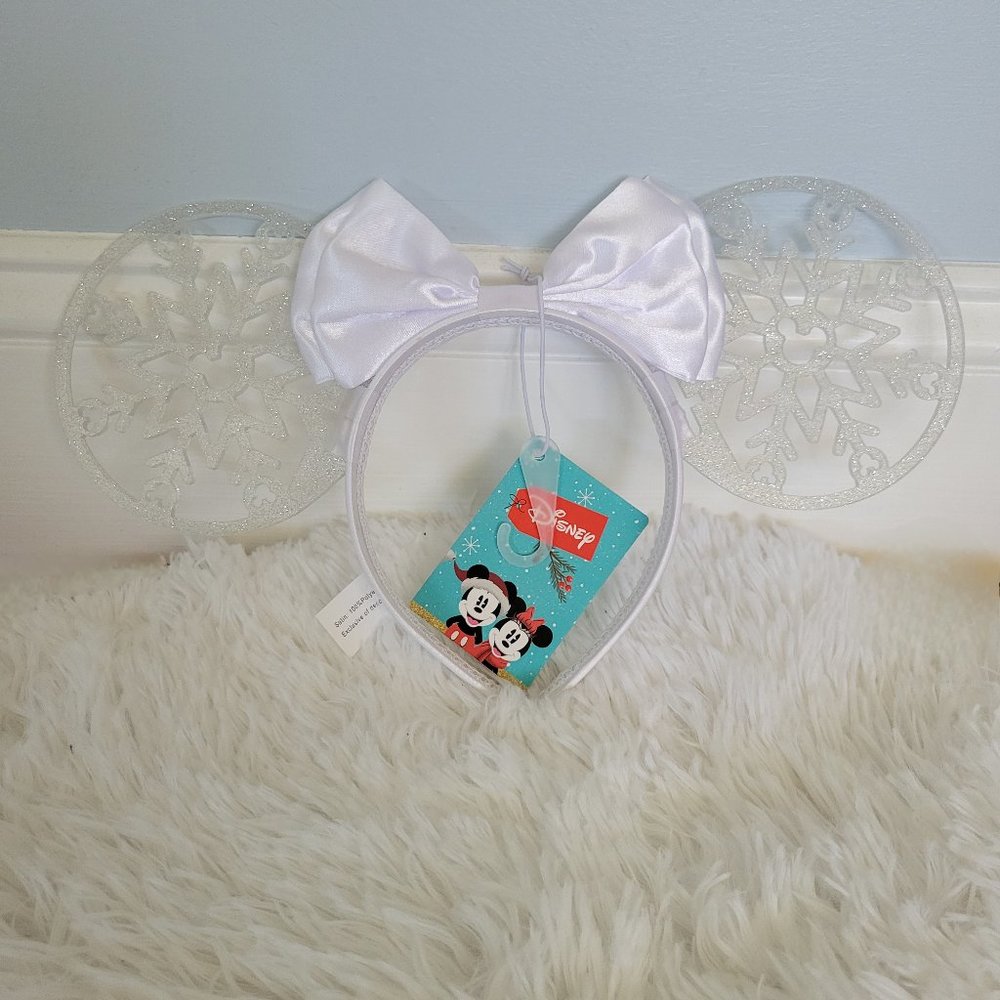 Disney Minnie Mouse Snowflake Winter Ears